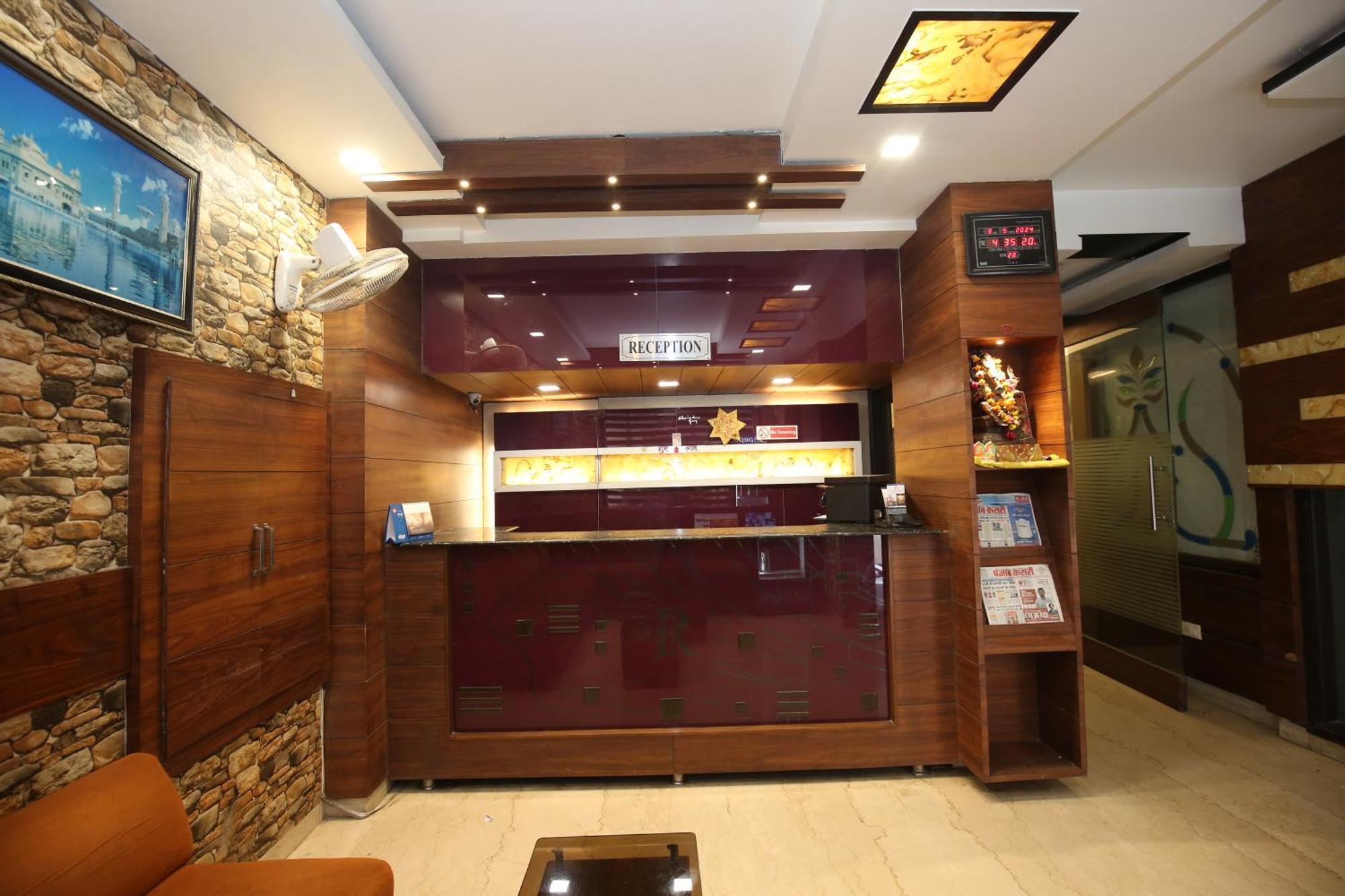 Hotel Rv Regency Amritsar Exterior foto